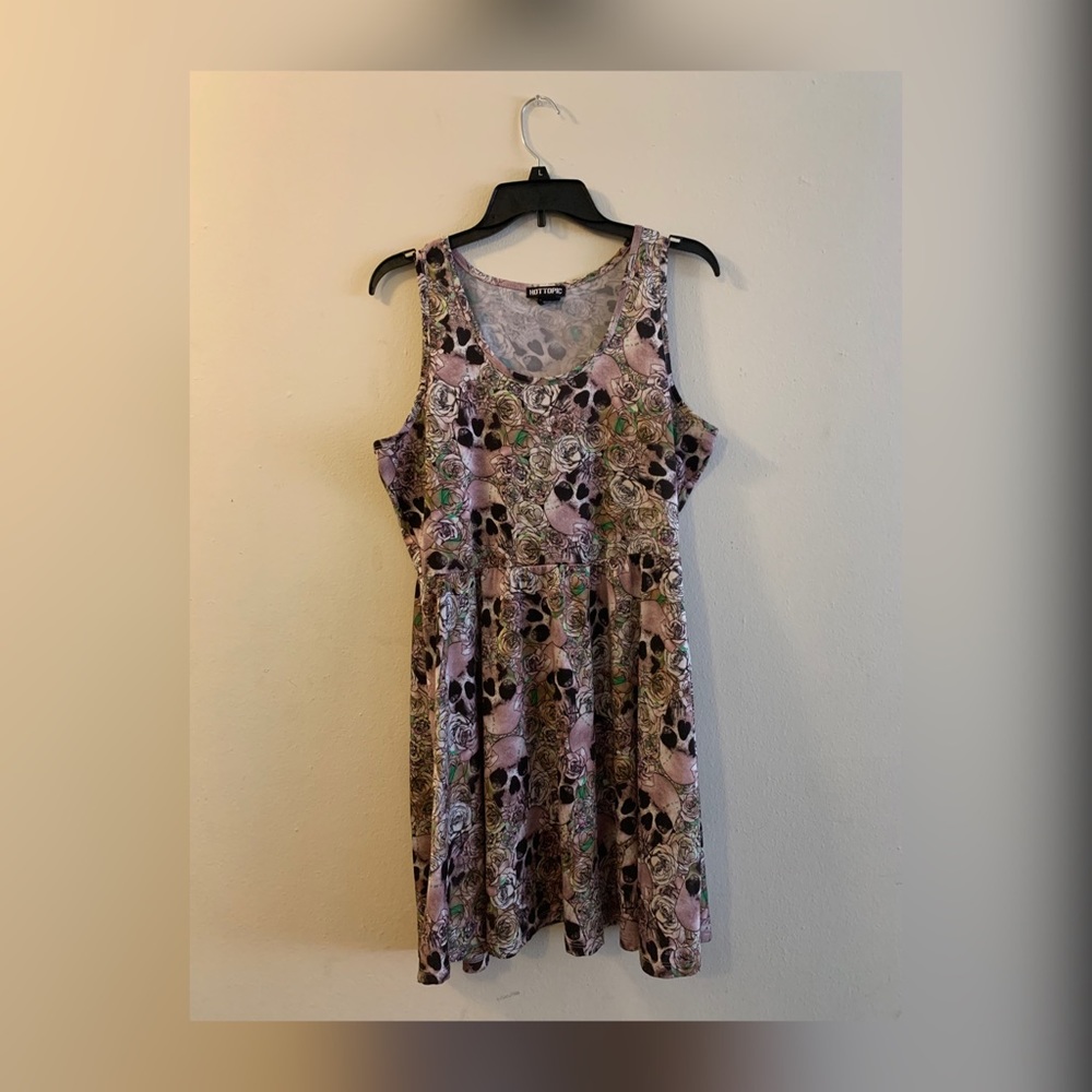 Hot Topic skull and rose dress size XL